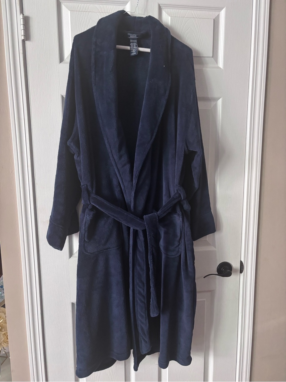 Men’s IZOD Navy Plush Hooded Bath Robe